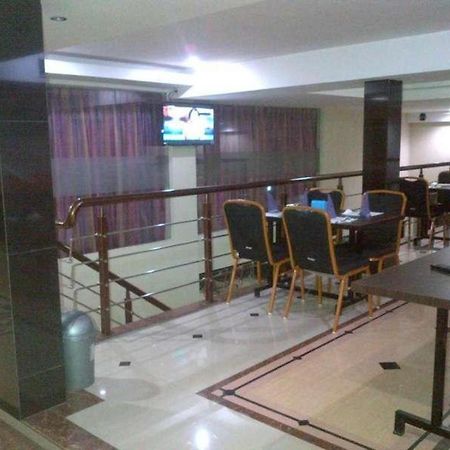 Erin Int Hotel 마카사르 외부 사진